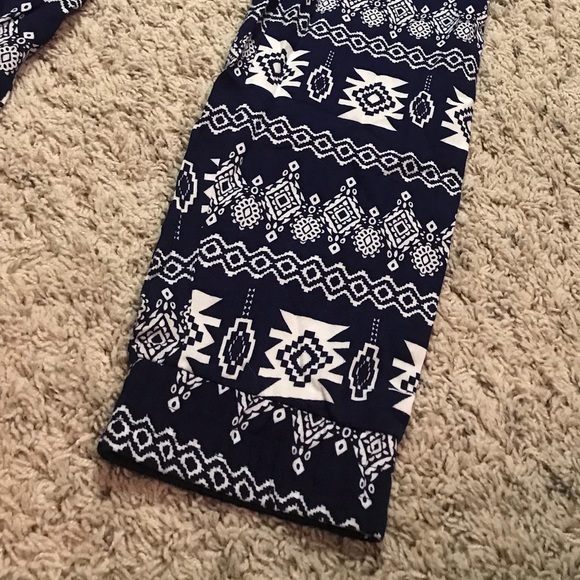 Fun pants by Lucy love, cropped tee comes free - Picture 7 of 7